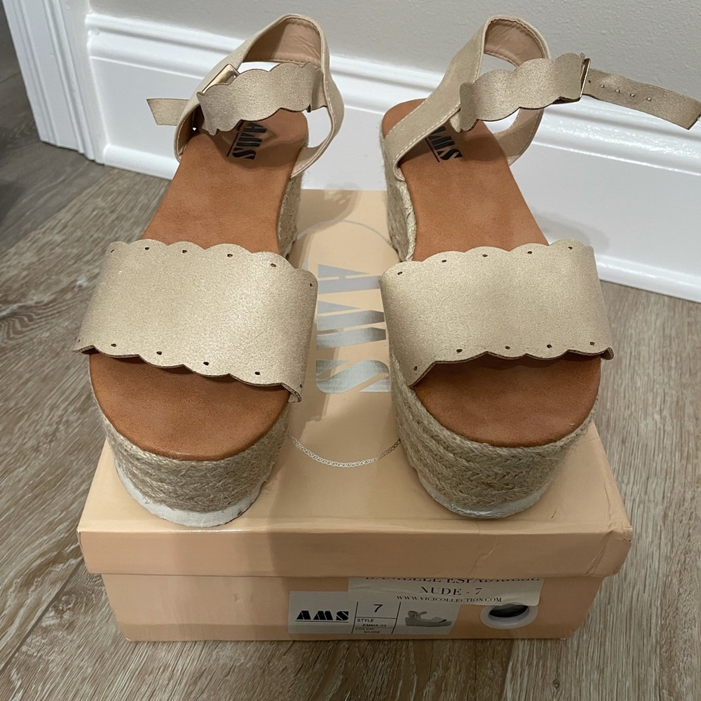 Nude espadrilles size 7! Only worn twice